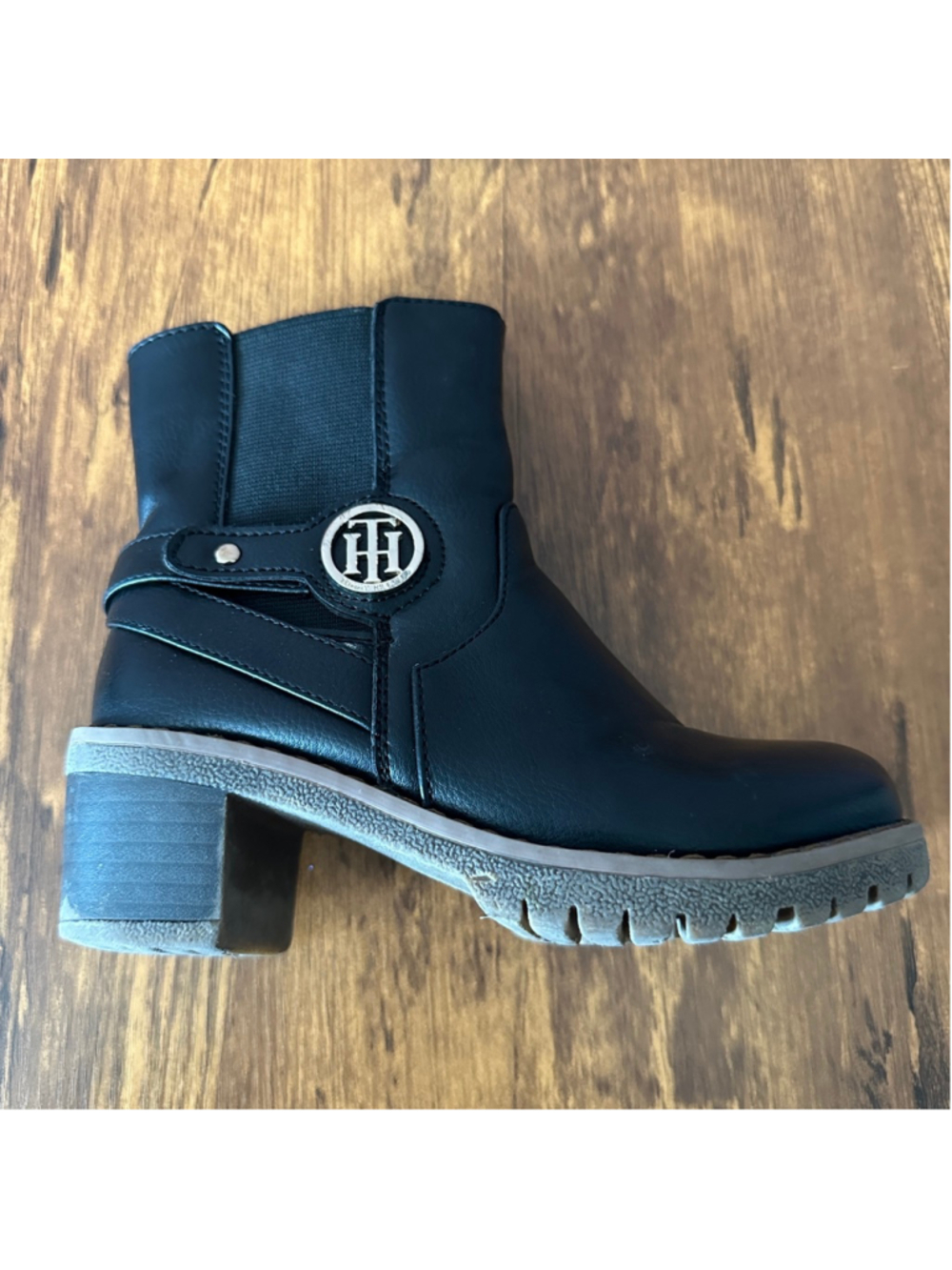 Tommy Hilfiger Teri Maverick Ankle Boots Girls 11 Black Lug Sole Booties - Picture 8 of 9